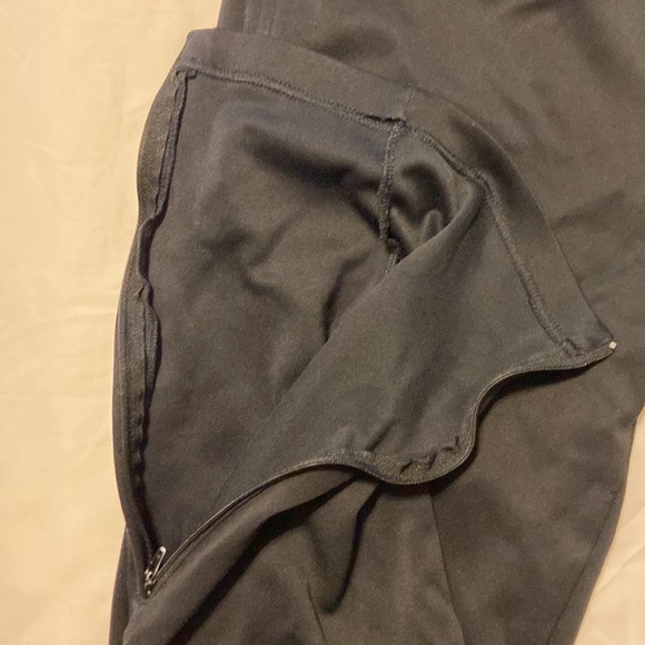 Black Adidas boys Climalite pants with pockets. Size Large ⬇️sale⬇️ - Picture 4 of 6